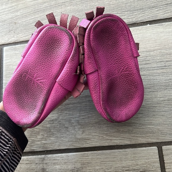 Bright pink freshly picked baby moccasins - Picture 3 of 5